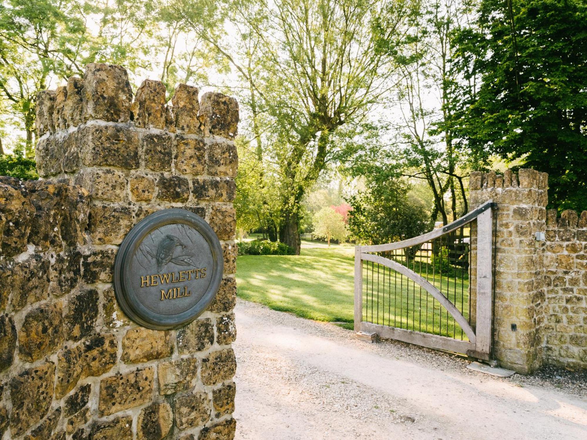 Hewletts Mill Guest House Castle Cary Exterior photo